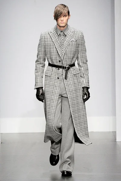 Look 1